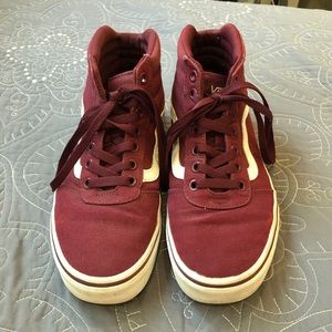 ALMOST NEW maroon vans size 7